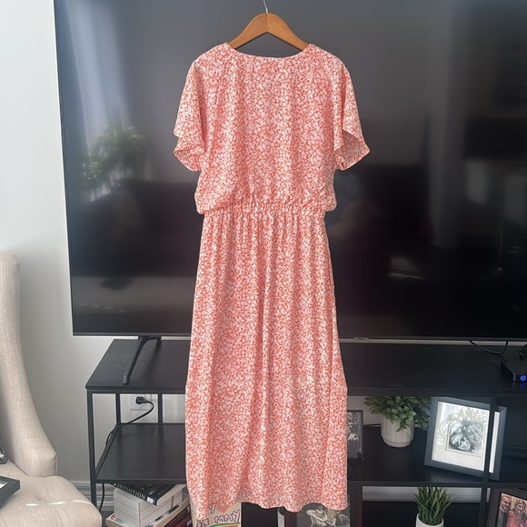 Sienna Sky Ditsy Floral V Neck Flutter Sleeve Orange/White Summer Midi Dress - Picture 14 of 16